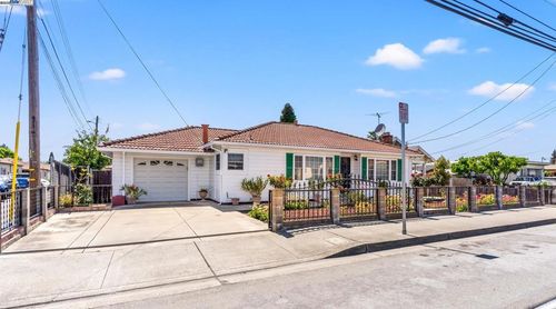 18289 Meekland Ave, Cherryland, CA, 94541-1613 | Card Image