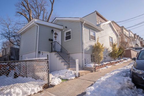 1408 81st St, North Bergen, NJ, 07047-4152 | Card Image