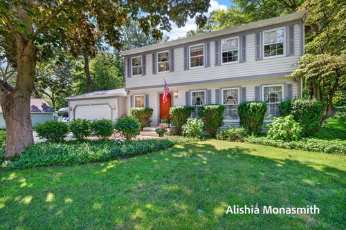 16275 Pine Hollow Ave, Spring Lake, MI, 49456-2254 | Card Image