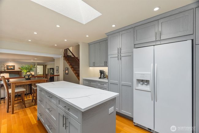 1124 Canning Ct Sw, House other with 3 bedrooms, 3 bathrooms and 2 parking in Olympia WA | Image 8