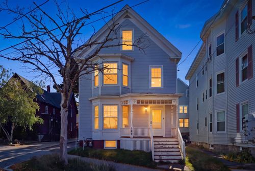 240 Park Avenue, Portland, ME, 04108 | Card Image