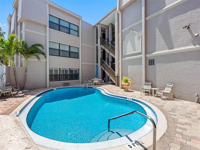 APT-108 - 3210 Gulf Blvd, Condo with 2 bedrooms, 2 bathrooms and null parking in Belleair Beach FL | Image 28