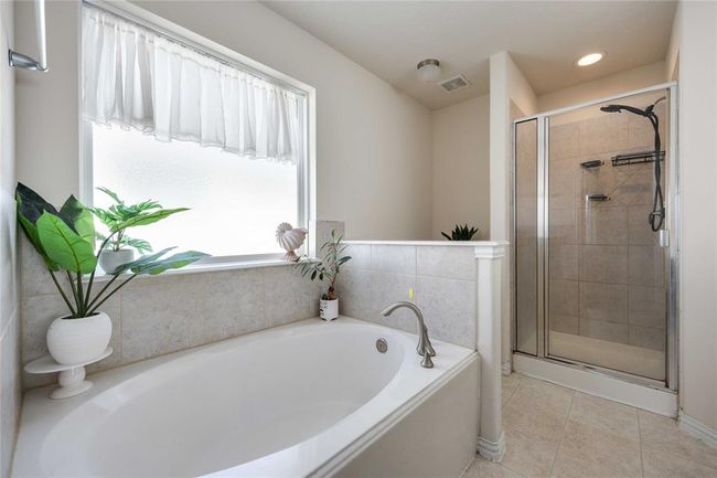 2814 Dustin Place Ct, House other with 4 bedrooms, 3 bathrooms and 2 parking in Humble TX | Image 16