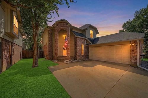 9072 Elbe Trl, Fort Worth, TX, 76118-7366 | Card Image