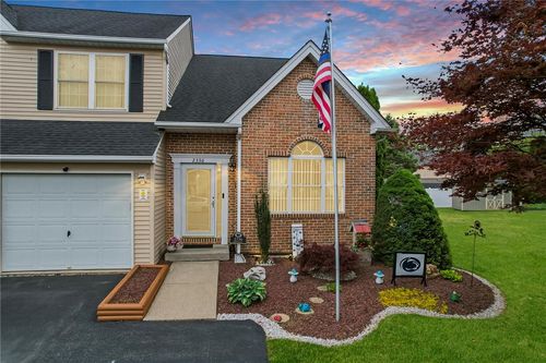 2336 Fernwood Dr, COPLAY, PA, 18037-2272 | Card Image