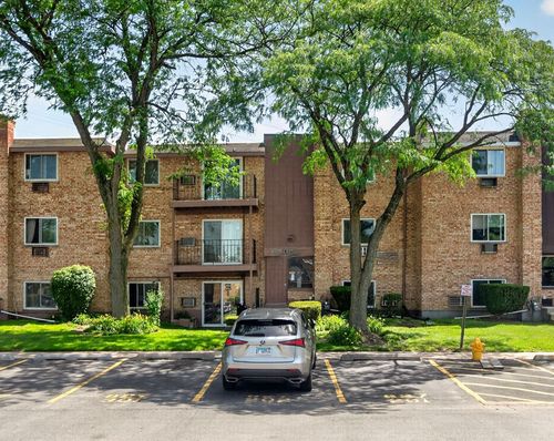 201-824 W College Blvd, Addison, IL, 60101-1555 | Card Image