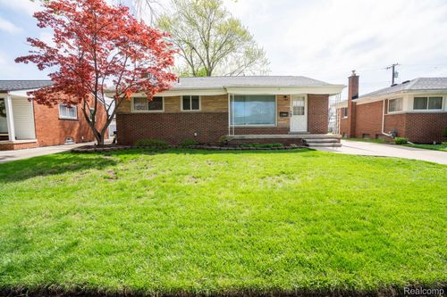 2519 Medford St, Trenton, MI, 48183-5805 | Card Image