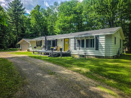 3700 Chain O Lakes Rd, Eagle River, WI, 54521-8804 | Card Image