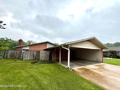 105 Carrie Dr, Clinton, MS, 39056-5304 | Card Image