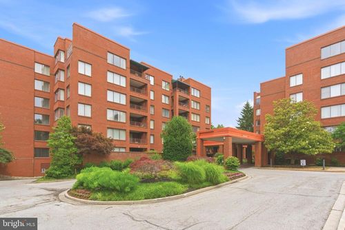 303-1 Gristmill Ct, PIKESVILLE, MD, 21208-1312 | Card Image