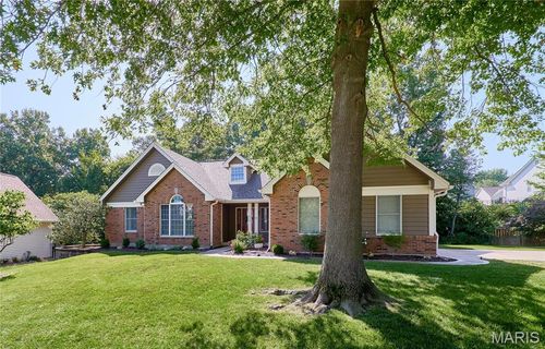 390 Portsmouth Dr, Saint Charles, MO, 63303-2926 | Card Image