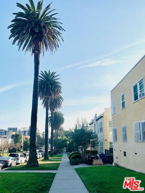 109-1833 N Normandie Avenue, Los Angeles, CA, 90027 | Card Image
