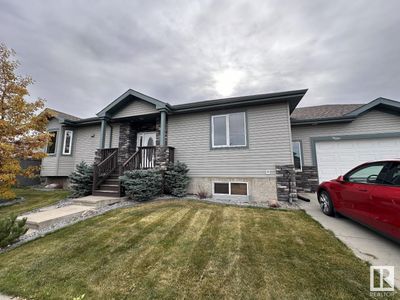 10313 97 St, House other with 4 bedrooms, 4 bathrooms and null parking in Morinville AB | Image 1