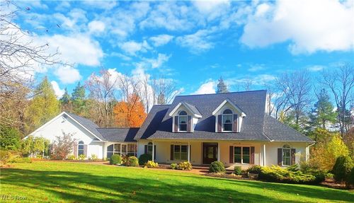 13905 Aquilla Rd, Burton, OH, 44021-9514 | Card Image