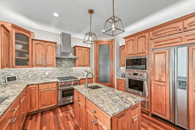W226N3550 Wethersfield Road, House other with 5 bedrooms, 3 bathrooms and null parking in Pewaukee WI | Image 10