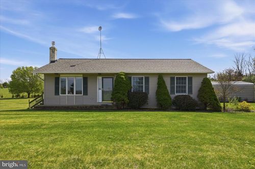 132 Bedrock Ln, BERRYVILLE, VA, 22611-2438 | Card Image