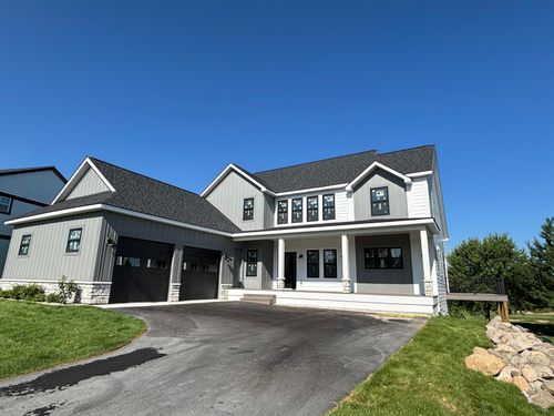 4325 Wolverine Dr, Williamsburg, MI, 49690-8401 | Card Image