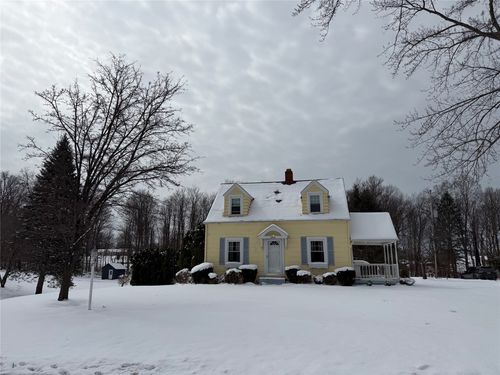 2804 Wellington Rd, Erie, PA, 16506-2438 | Card Image