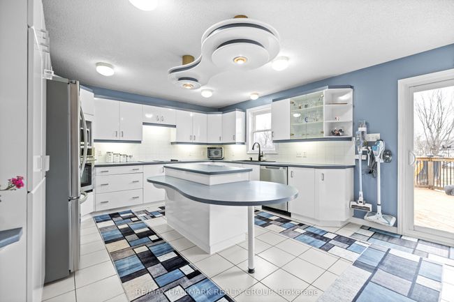 1999 Kingsley St, House other with 5 bedrooms, 3 bathrooms and 8 parking in Bourget ON | Image 6