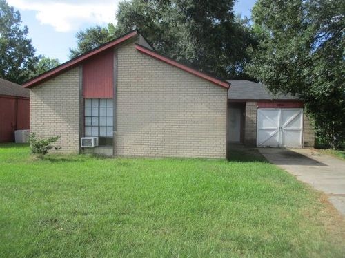 8540 Merilee Ln, Beaumont, TX, 77707-5026 | Card Image