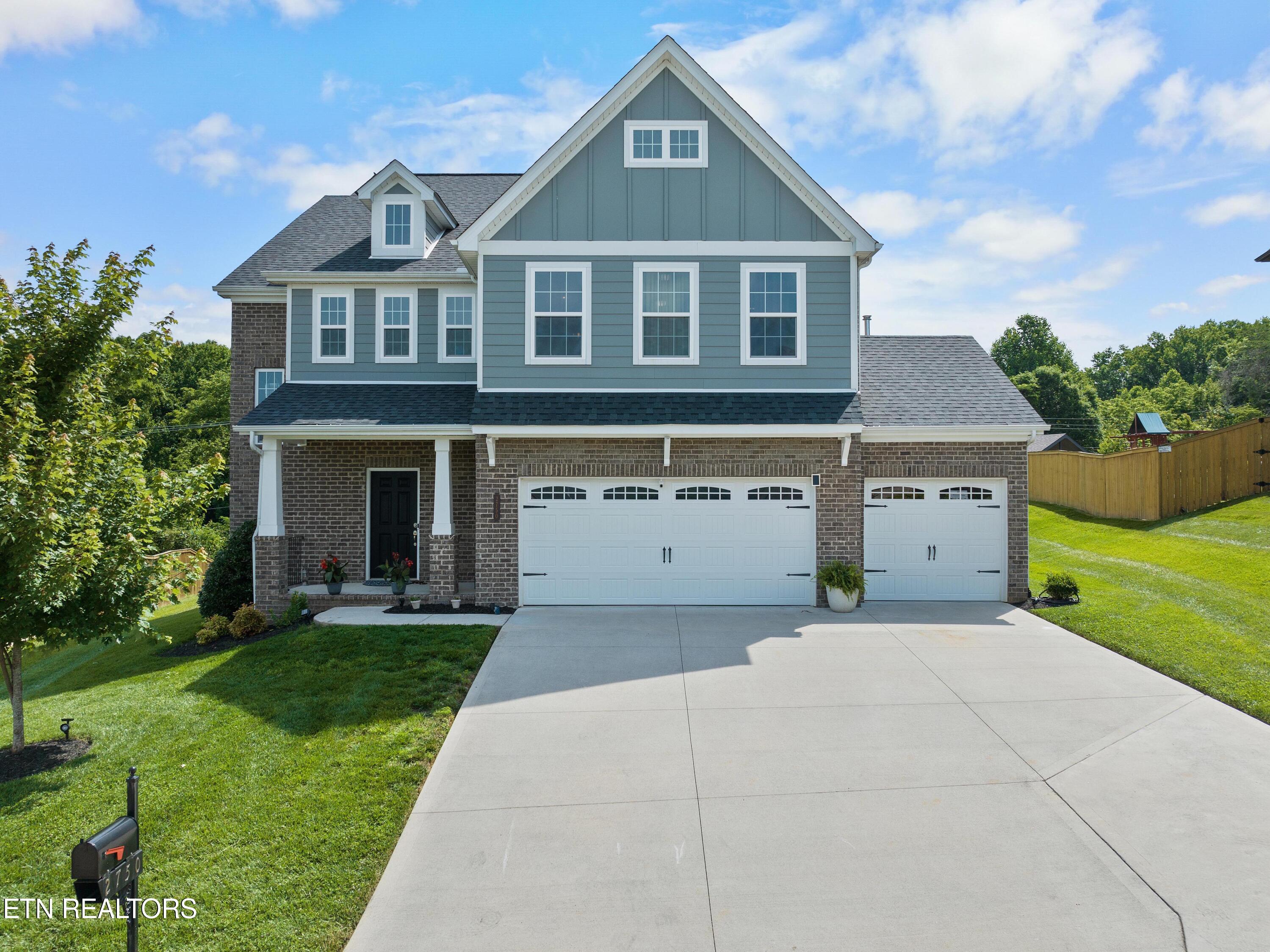 Tallgrass Ln, Knoxville, TN 37932