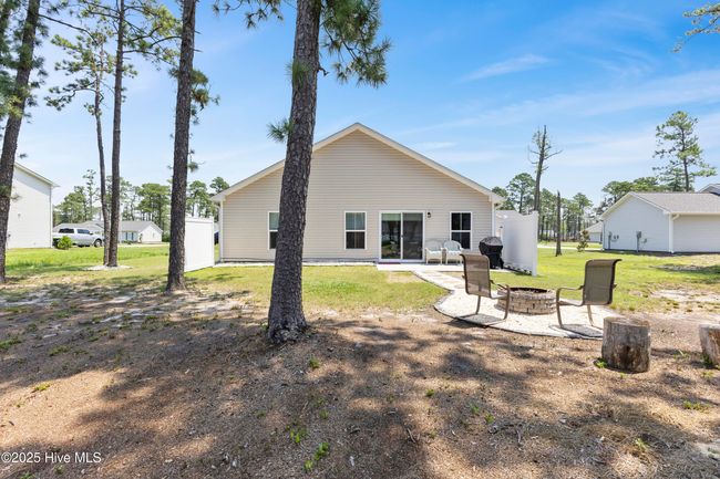 940 Pine Needles Rd, House other with 3 bedrooms, 2 bathrooms and 2 parking in Boiling Spring Lakes NC | Image 25