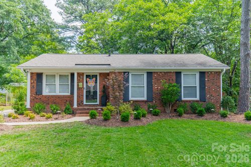 3723 Litchfield Rd, Charlotte, NC, 28211-2007 | Card Image