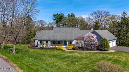 102 Woods Ln, Albany, NY, 12204-1614 | Card Image