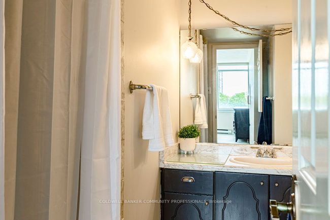 403 - 40 Harrisford St, Condo with 2 bedrooms, 2 bathrooms and 1 parking in Hamilton ON | Image 35