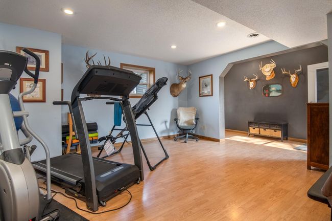 Plenty of space for all the gym equipment too | Image 26
