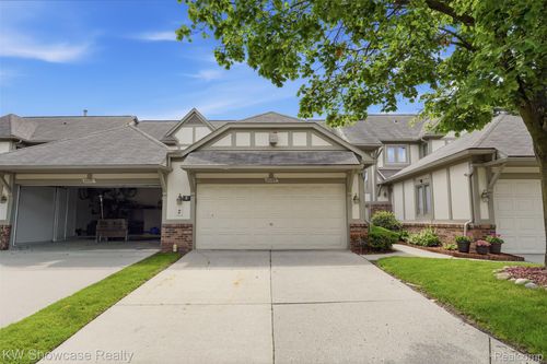 8-42289 Saratoga Cir, Canton, MI, 48187-3571 | Card Image