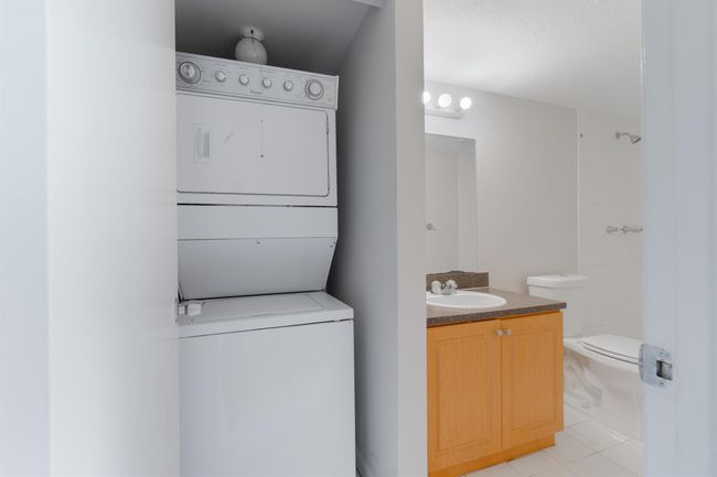 APT-314 - 120 Sparrow Dr, Condo with 2 bedrooms, 2 bathrooms and null parking in Royal Palm Beach FL | Image 5