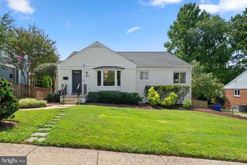4624 Edgefield Rd, BETHESDA, MD, 20814-4014 | Card Image