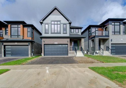 54 Jacob Detweiller Dr, Kitchener, ON, N2P0K7 | Card Image