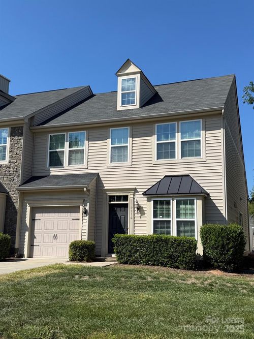 9516 Birkwood Ct, Charlotte, NC, 28278-6691 | Card Image