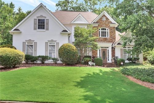560 Sweet Stream Trce, Johns Creek, GA, 30097-7152 | Card Image