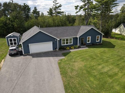 76 Knoll Crest Drive, Bangor, ME, 04401 | Card Image