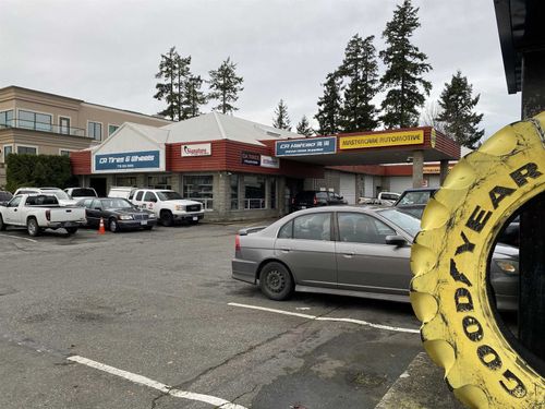 2101 152 St, Surrey, BC, V4A4N7 | Card Image