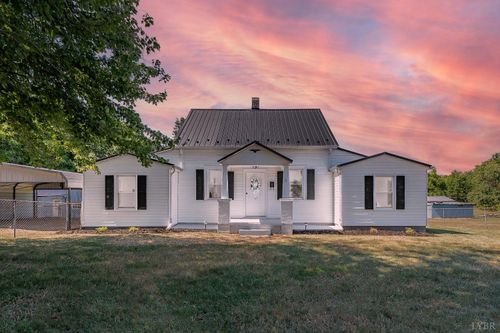202 Longview Rd, Hurt, VA, 24563-2131 | Card Image