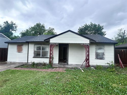 4737 Alvin St, Houston, TX, 77033-3811 | Card Image