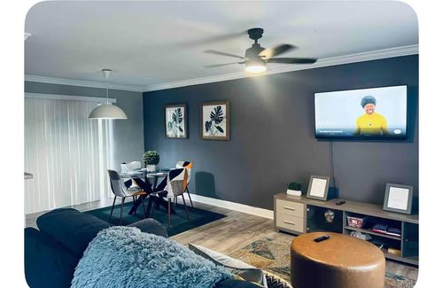 1250 Nw 188th St, Miami Gardens, FL, 33169-3412 | Card Image