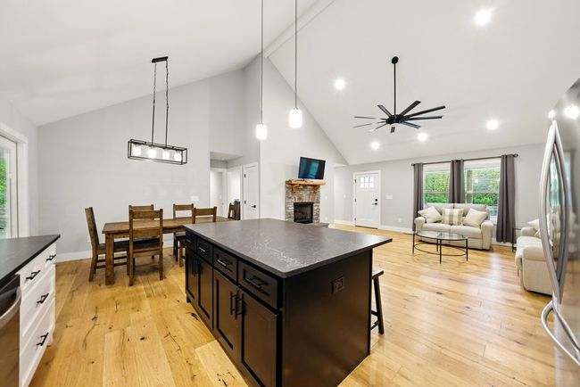 34 Tilly Ln, Home with 3 bedrooms, 2 bathrooms and 2 parking in Ellijay GA | Image 5
