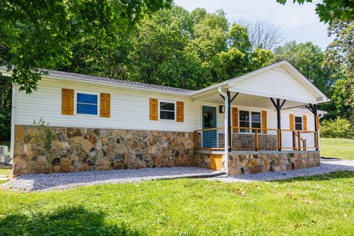 4543 S Creek Rd, Cookeville, TN, 38506-7608 | Card Image