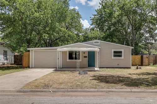 2804 Dogwood Park Dr, Richland Hills, TX, 76118-6429 | Card Image