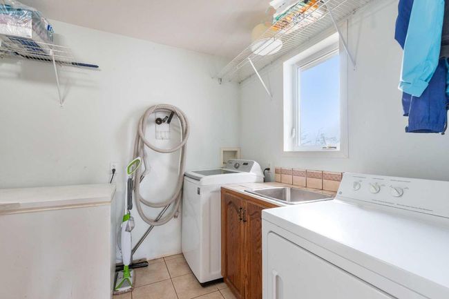 40-33049 Range Road 12, House other with 3 bedrooms, 3 bathrooms and 5 parking in Mountain View County AB | Image 14