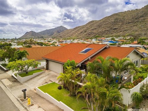 1368 Kaeleku Street, Honolulu, HI, 96825 | Card Image