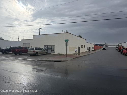 817 W Arrington St, Farmington, NM, 87401-5530 | Card Image