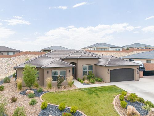 2052 E Yant Flat Dr, St George, UT, 84790-2643 | Card Image