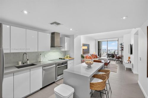 apt-3515-1600 Ne 1st Ave, Miami, FL, 33132-1284 | Card Image