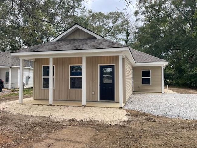 Front | Image 20